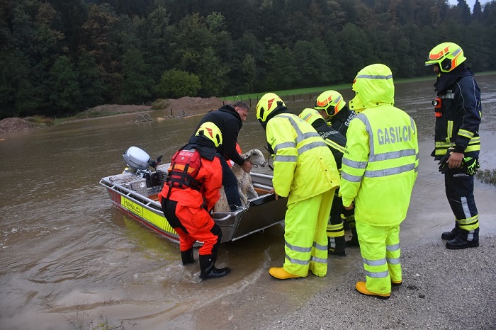 VIDEO: Gradaščica in Horjulščica sta znova poplavljali