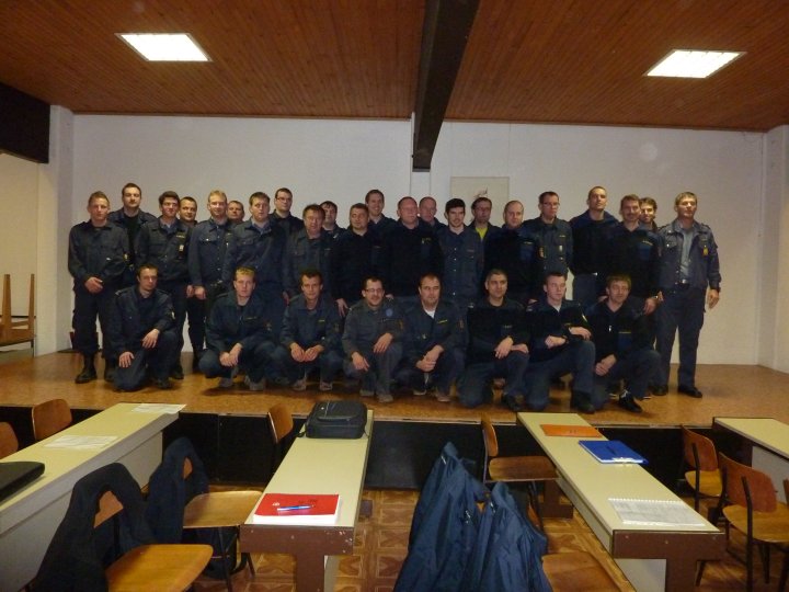 Sedem novih gasilskih častnikov