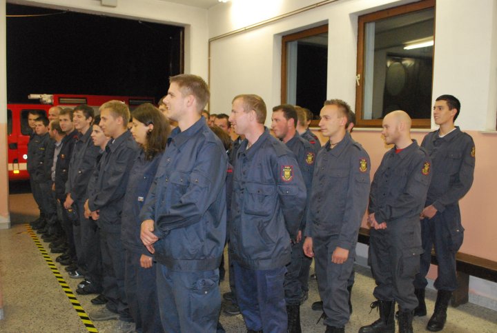Podelitev diplom za tečaj gasilca in strojnik