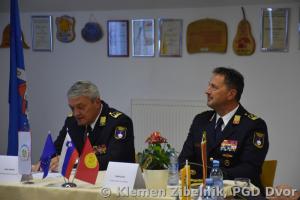 032