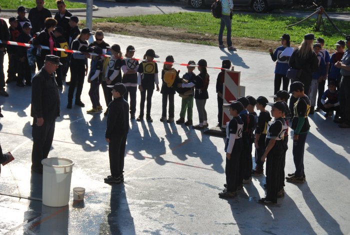 Mladinsko občinsko tekmovanje v gasilsko-športnih disciplinah v Horjulu uspelo