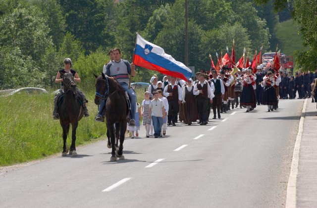 pgd_pg_120_let_parada167.jpg