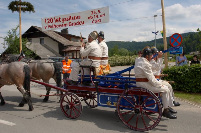 pgd_pg_120_let_parada222.jpg