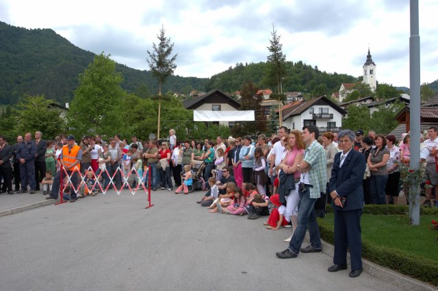 pgd_pg_120_let_parada322.jpg