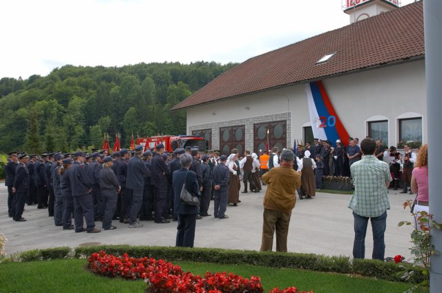 pgd_pg_120_let_parada357.jpg